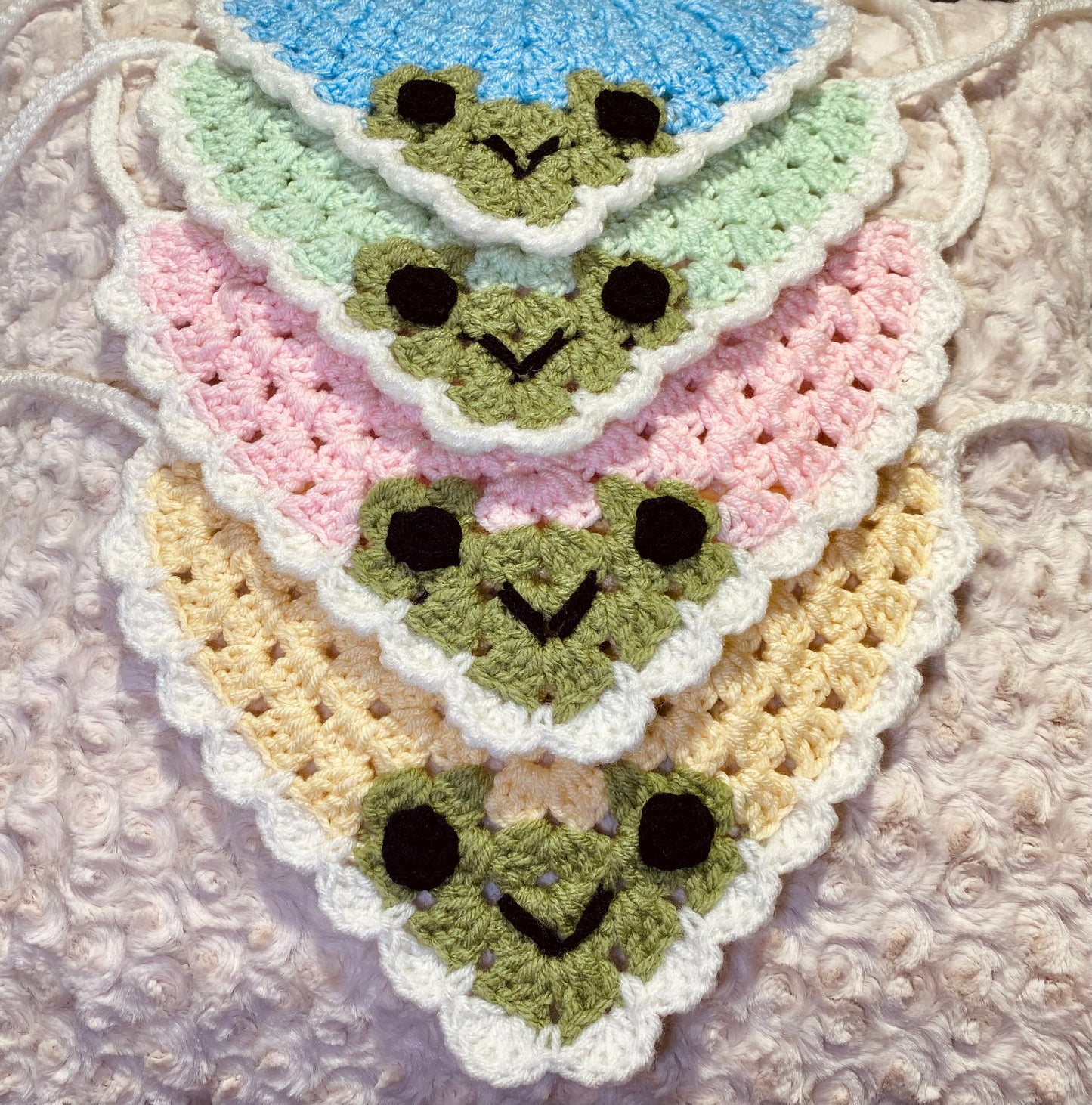 Frog Peeper Crochet Bandana